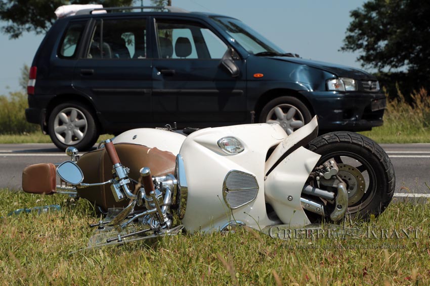 Rhenen, 05 juni 2015. Ernstig ongeval Cuneraweg N233. Fotograaf: Peter Kuhl.