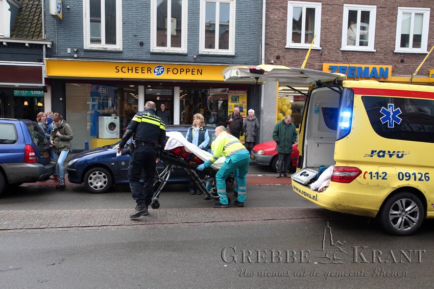 Rhenen, 03 maart 2016. Kop/staart-botsing Herenstraat. Fotograaf: Peter Kuhl.