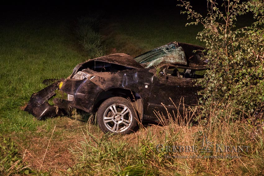 Achterberg, 8 september 2016. Auto vliegt uit de bocht. Fotograaf: Hans Hoekstra