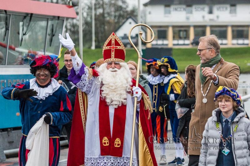 Sinterklaas komt aan in Elst Sinterklaas komt aan in Elst