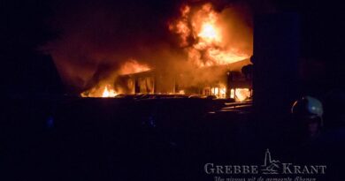 Zeer grote brand garagebedrijf Zeer grote brand garagebedrijf